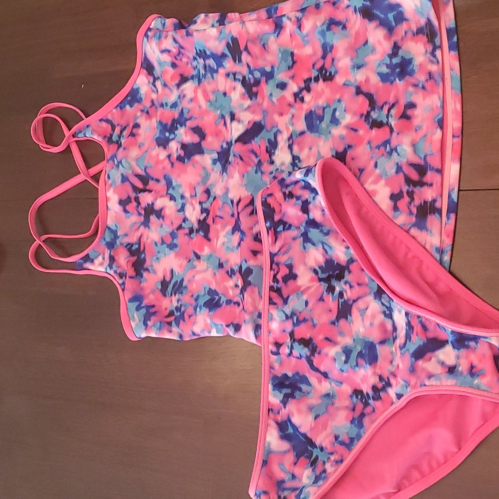 Girls wave zone tankini size xl 14/16
